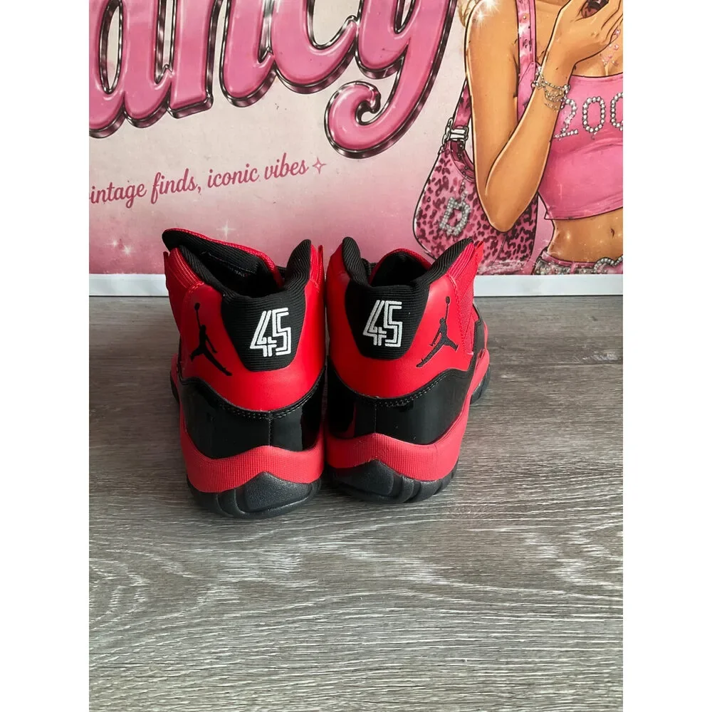 Jordan 11 Retro (Size M10)